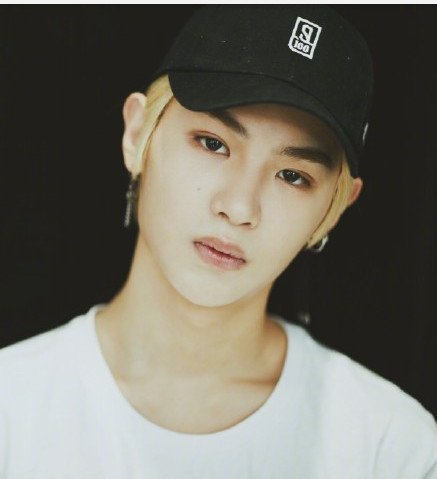 偶像练习生蔡徐坤稳坐第一,朱正廷Justin排名下