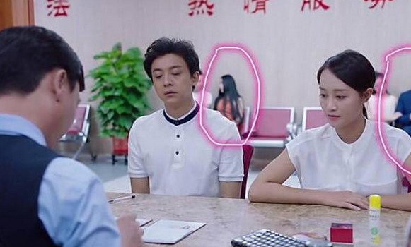 李佳航和蓝盈莹参与演出的《外科风云》,其中,在李佳航饰演的陈绍聪与