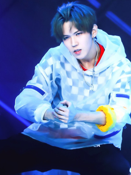 生偶像的黑历史李希侃是快手网红!蔡徐坤的交