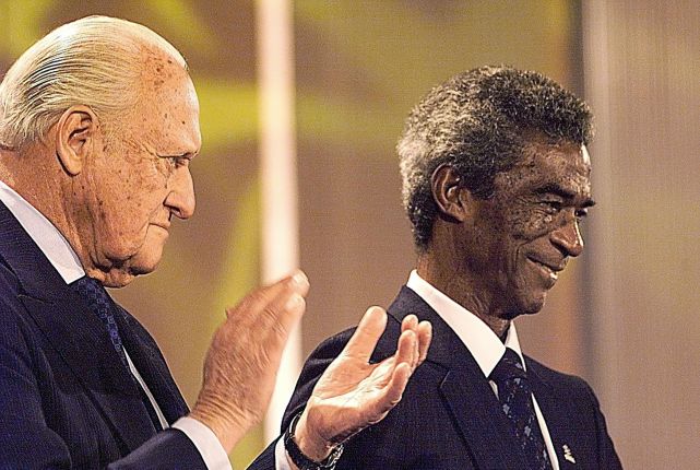 【世界杯百大球星】迪迪:落叶球鼻祖 球王贝利