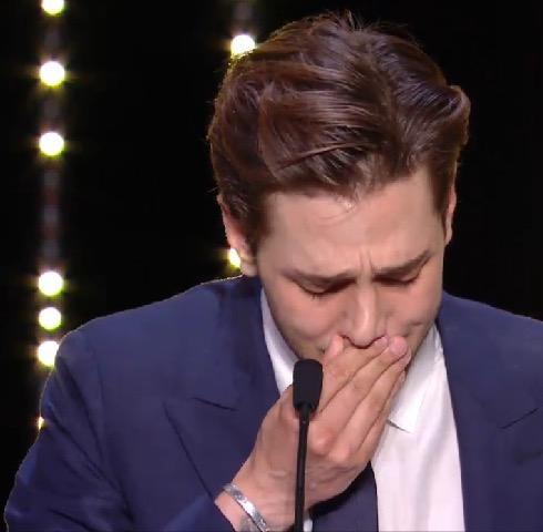 "戛纳亲儿子"泪洒现场,多兰再获评审团大奖