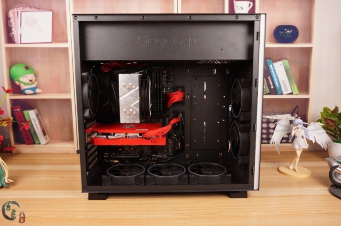 i3-8100处理器配H110与Z370主板,性能差距多