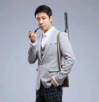 八个小朋友,一起手拉手听恐怖童谣