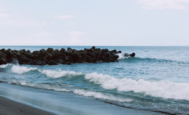 风景摄影 日本伊豆之夏沿途电车都能看到的海