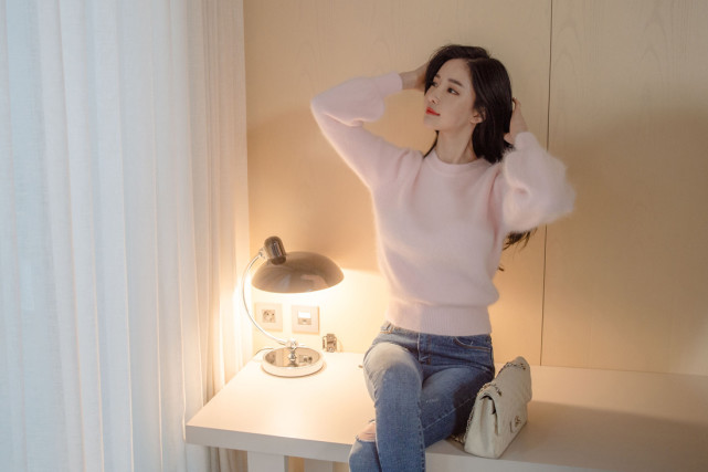 潘南奎毛绒碧波水灵幽粉瓷墨牛仔裤