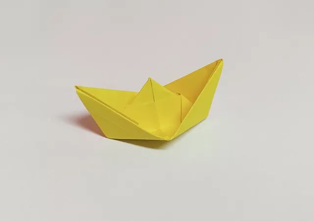【幼儿手工】这只小船承载了满满的回忆,还记得当年的手工课吗?