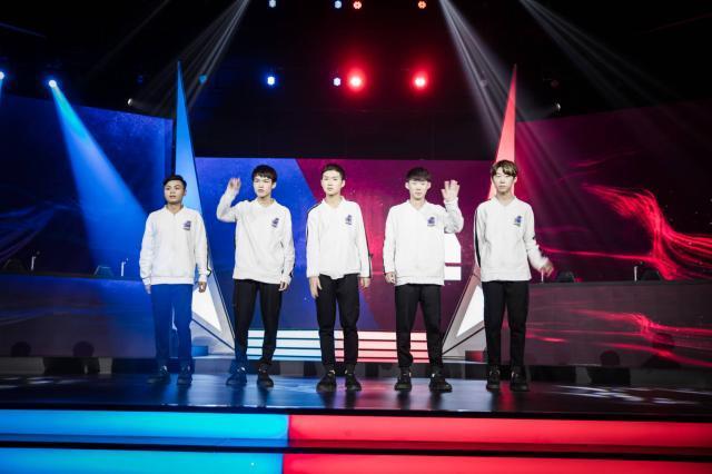 四个月华丽蜕变!久诚成KPL新人王 最初的梦想