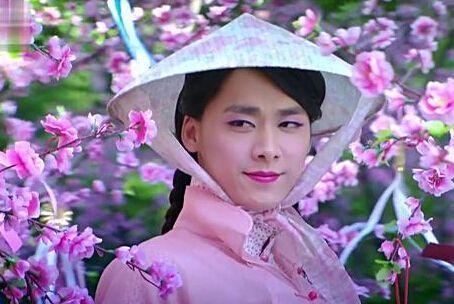 说到反串,明星反串是常有的事,我们来盘点一下男扮女装的的扮相.