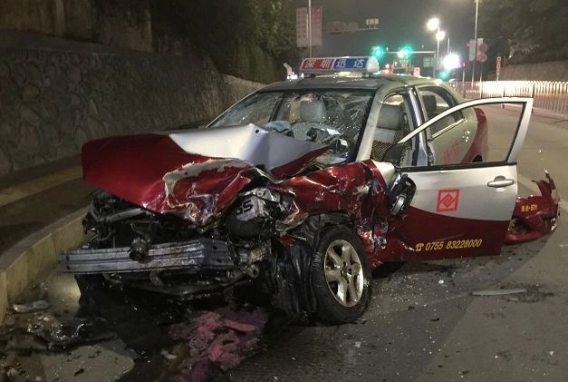 满地狼藉,触目惊心