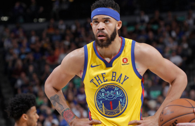 勇士首战马刺麦基首发 一哥顶替库克出任控卫