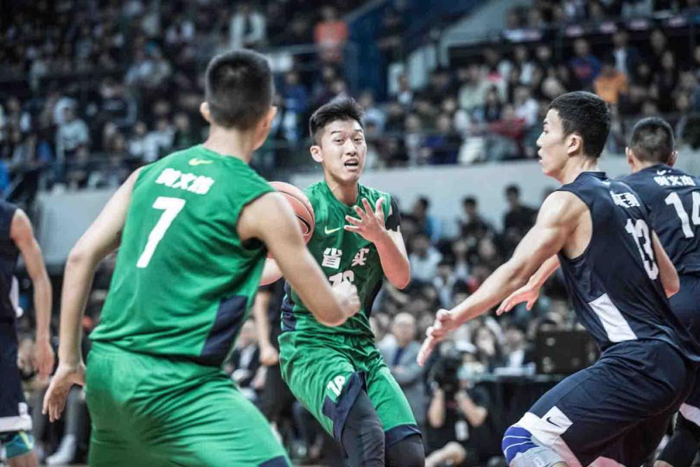 耐高广州区决赛 番禺中学8分胜省实中学夺冠