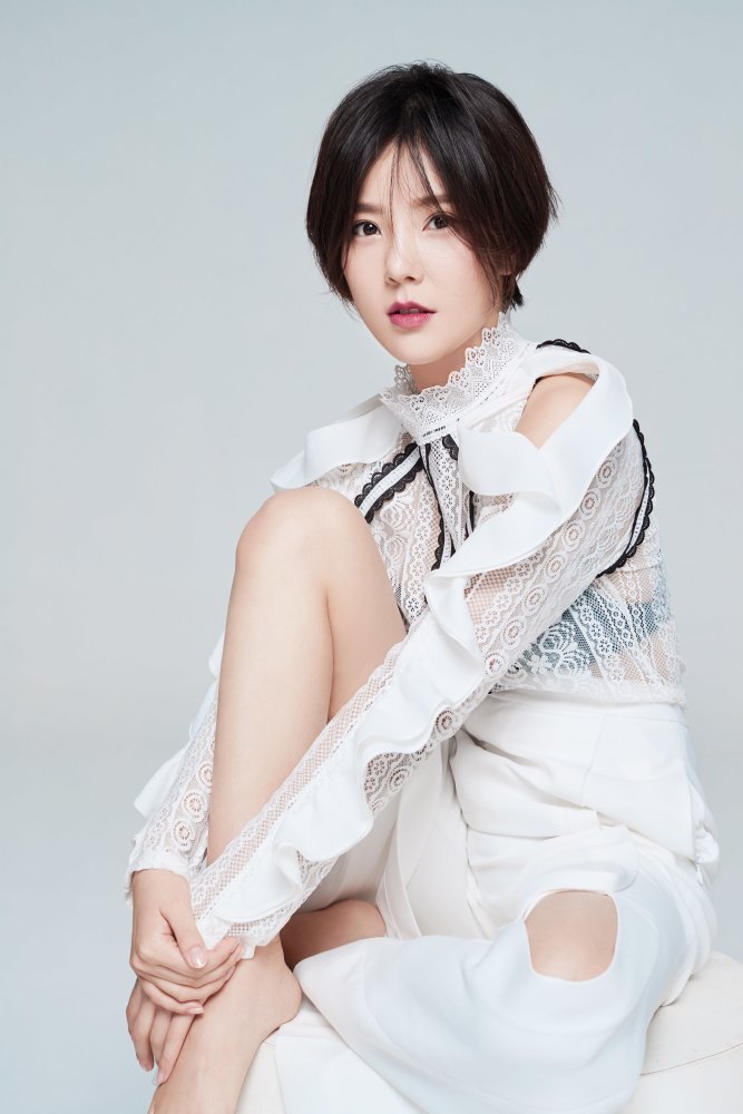 国民女神—赵奕欢.