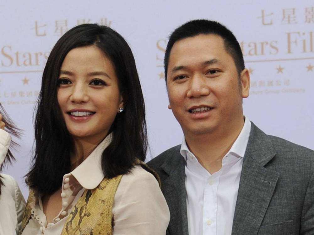 赵薇否认与黄有龙离婚传闻嫁入豪门的明星演员真的幸福吗