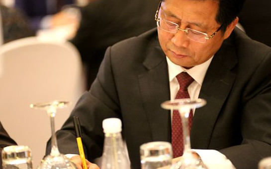 张九桓会长,者永光理事长,权顺基执行会长,贡培兴顾问,程路顾问分别