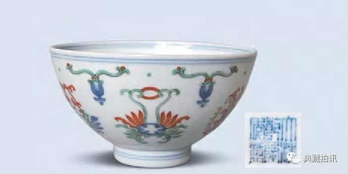 ネット販促品 明万歴青花喜字巻き枝莲紋大蓋碗老茶碗仿古茶器古玩磁器