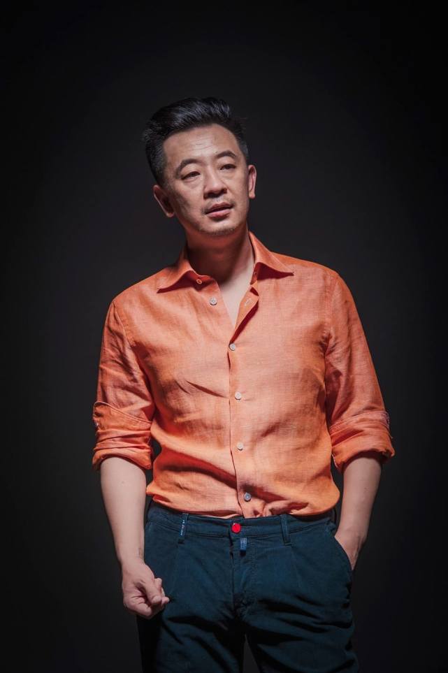 43岁黄海波为湖北捐物资,没戏接生活窘迫,要想复出为何难上加难