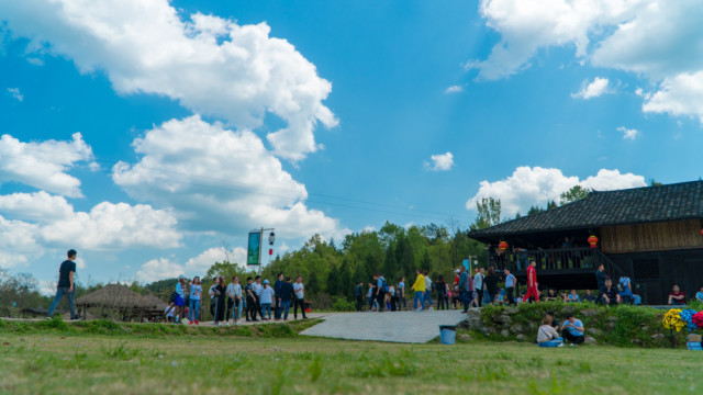 索尼6300配18-105镜头带B+W偏振镜的拍摄效