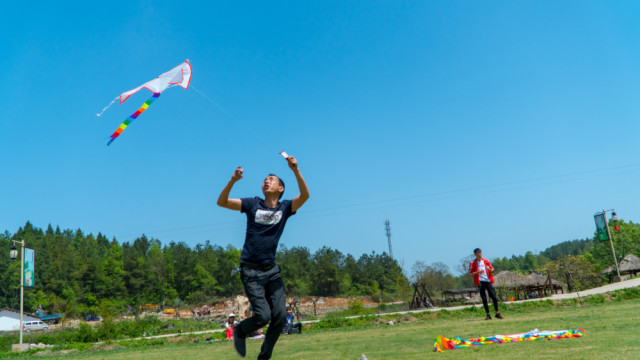 索尼6300配18-105镜头带B+W偏振镜的拍摄效