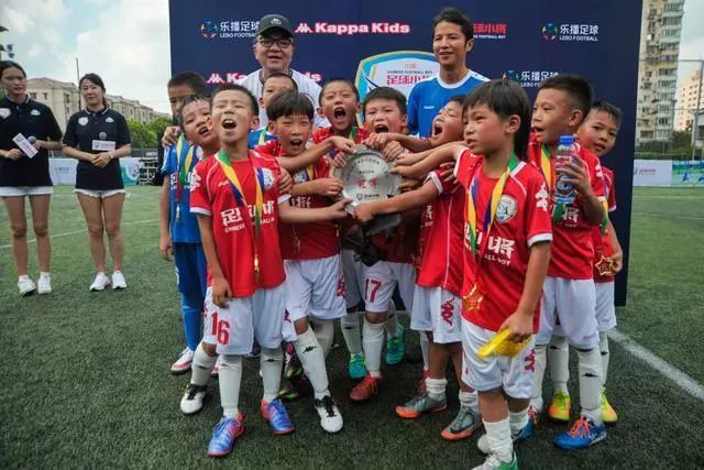 乐播足球获腾讯近千万投资 主攻足球小将的董