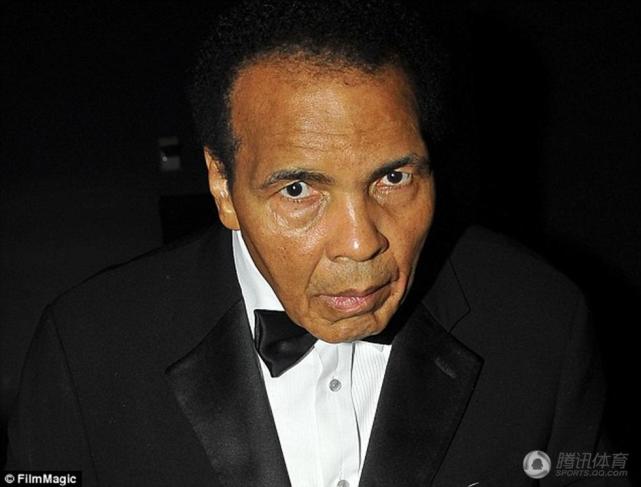 腾讯体育 1 / 20腾讯体育讯 2016年6月4日,一代拳王穆罕默德-阿里因