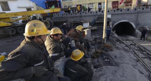 很多省份的人宁愿穷着,也不愿出省打工。树挪