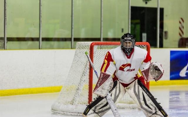 男子冰球世锦赛中国0-7荷兰 32次扑救难挽败局