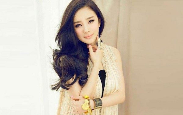 杨幂刘恺威买内衣_时尚辣妈 少女感的穿搭,杨幂依然是四海八荒第一美少女(3)