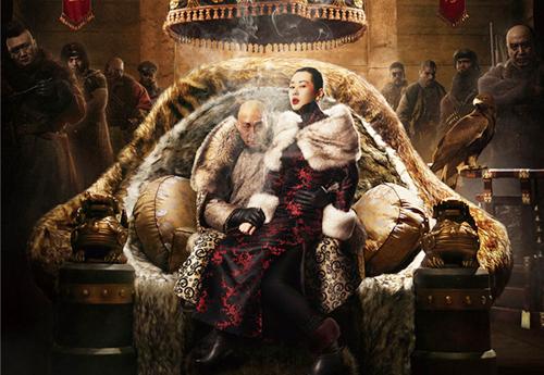 《智取威虎山3d》海报,现实中的座山雕当时已属残匪,远没电影中的气派