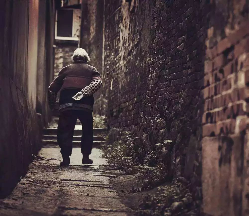 一曲《天之大》献给母亲,唯有你的爱是完美无瑕!_腾讯新闻