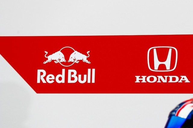 红牛厂队已经在上月底与本田方面首次正式接触,双方针对2019年的f1