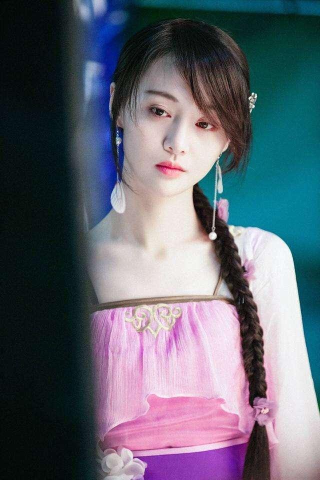 同是张翰前女友,为啥郑爽比娜扎人气高?看完这组图你就知道了