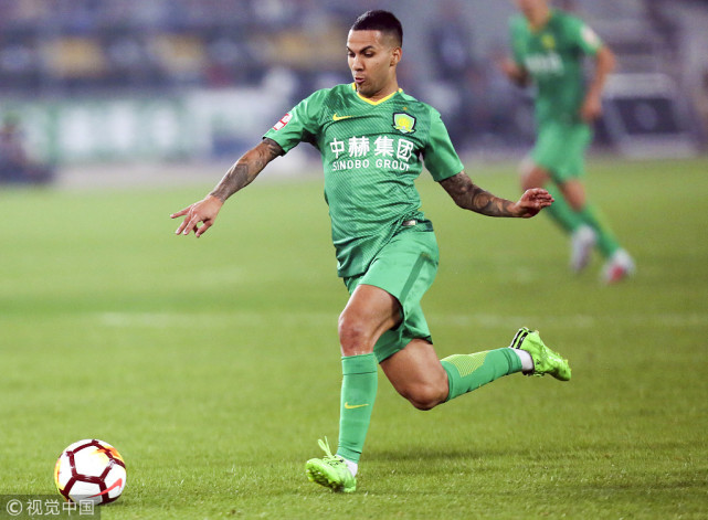 中超球衣十年30亿大赚?川媒:大包大揽凸显廉价