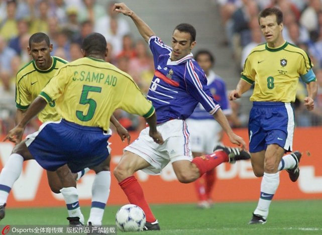 超级企鹅足球名人赛-98世界杯决赛:大罗离奇失