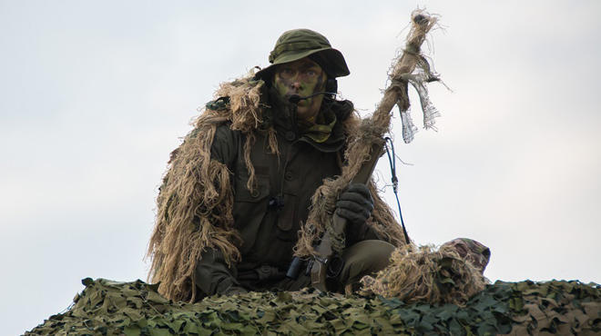 如果被狙击手瞄准什么s线直线的想活命就得这么做!