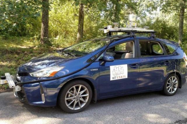 智东西晚报：微软小娜可与亚马逊Alexa协作 无人车行驶已可不依赖地图