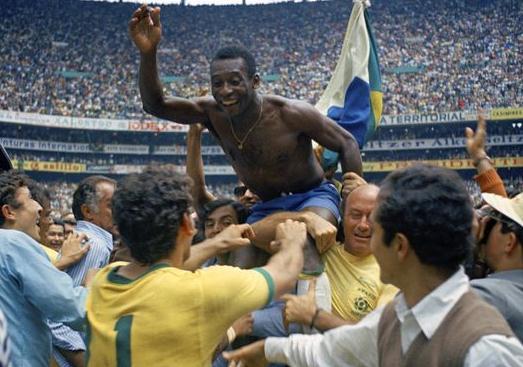 从足坛巨星到唯一球王 他助桑巴军团永保雷米特金杯