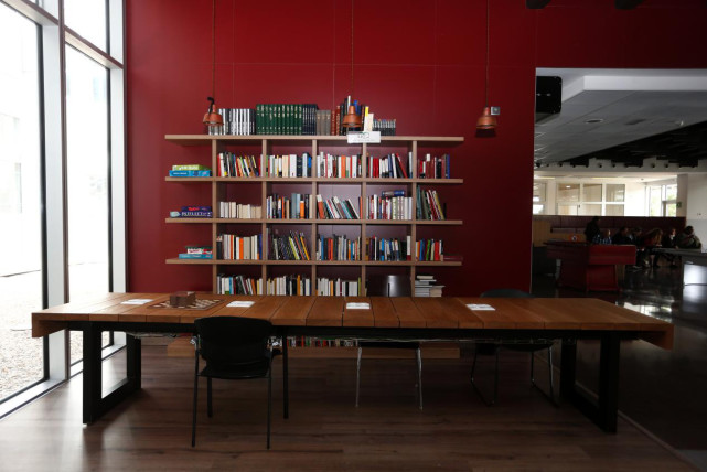 【西遇记】别人家的青训!走进拉玛西亚 看梅西