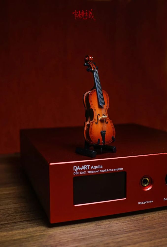 两年多前(2018年),半烧曾分享过钰龙的天鹰座一代.