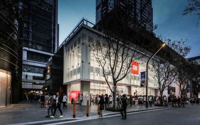 实体店的小米手机比官网便宜,是真的吗?