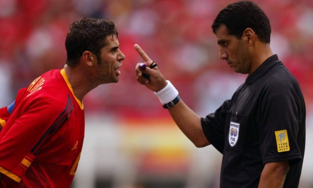 gif-犹记02世界杯斗牛士 他们的无奈意大利也懂