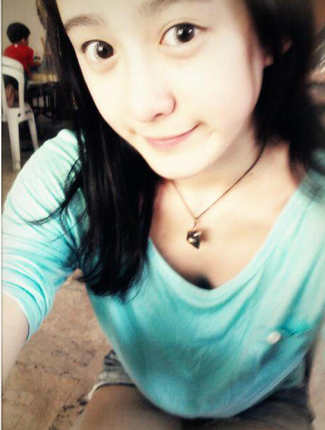 小g娜疑整容前旧照曝光 撞脸赵丽颖