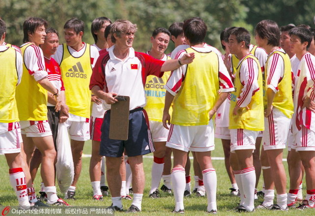 难忘02世界杯!中国足球最高光时刻 近16年皆是