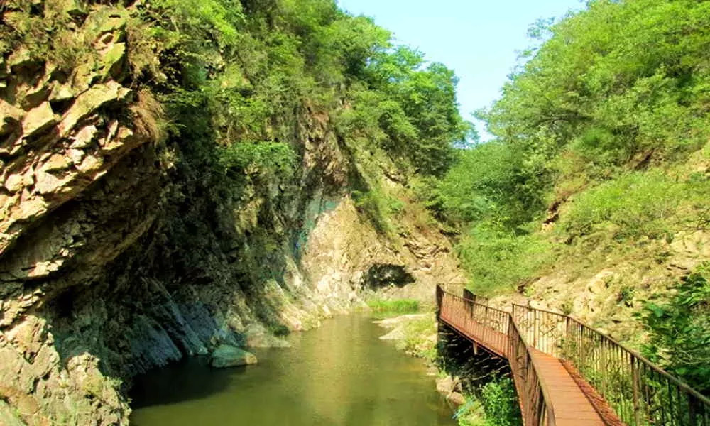 平顶山避暑景点十八垛风景区