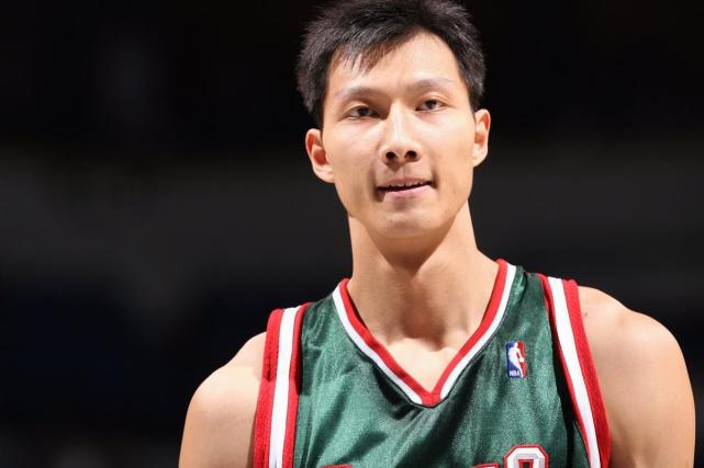 nba的中国人周琦盼延续中锋传统