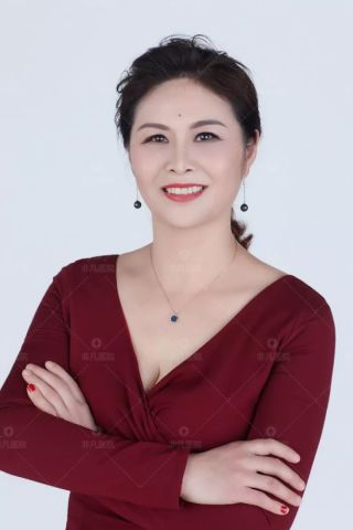 从50岁奶奶到"气质女神",她究竟经历了什么?