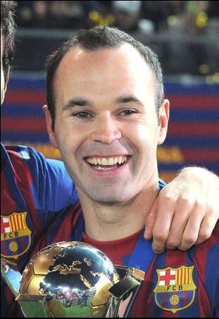 曝伊涅斯塔赴日本签约 最终年薪2500万欧元