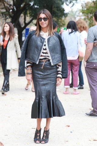 冬季鱼尾裙怎么搭配外套 你可以这样做