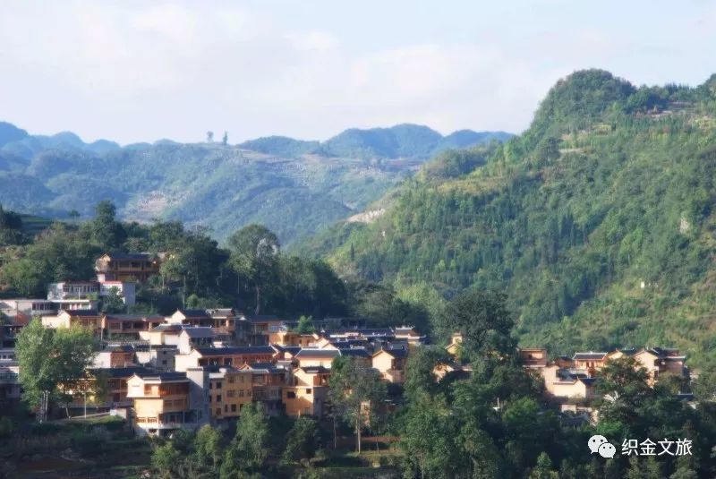 这样的织金官寨苗族乡镇真美