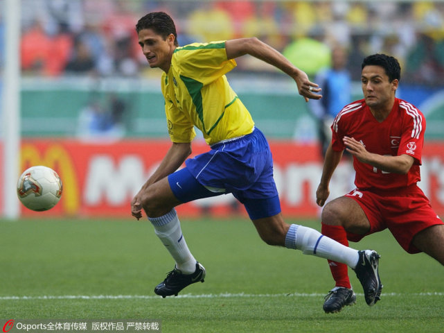 重说经典-14:00视频播02年世界杯小组赛:巴西