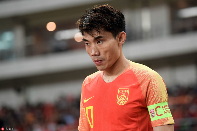 国足已备好郑智百场球衣 回主场补办仪式并赠